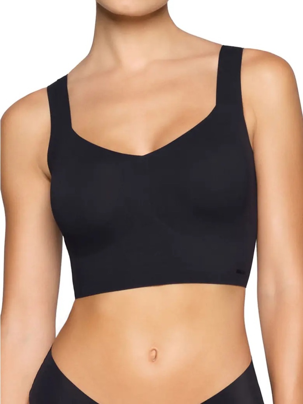 EUC Skims Black Naked Wireless Plunge Longline Seamless Bra